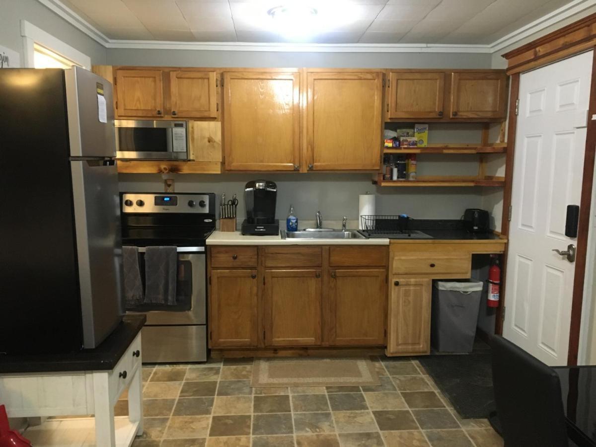 Just Like Being At Home- Newly Renovated Unit North Troy Exteriér fotografie